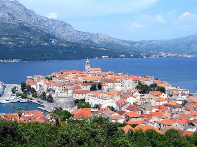 High View-A Seaside Villa With Huge Jacuzzi Račišće Kültér fotó
